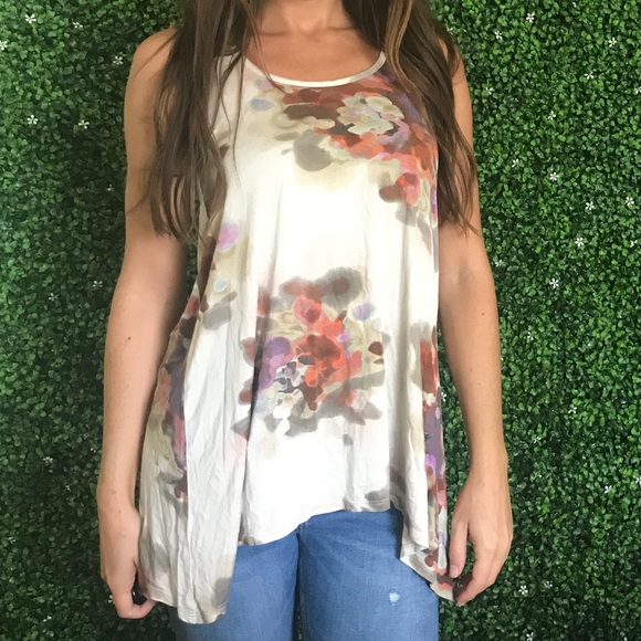 Weston Wear Floral Top - Picture 4 of 4